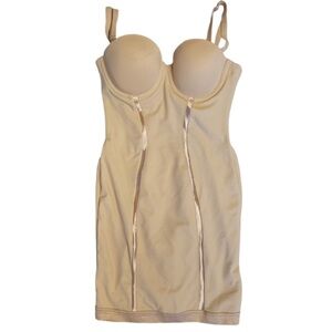 34B Maidenform Flexees shapewear